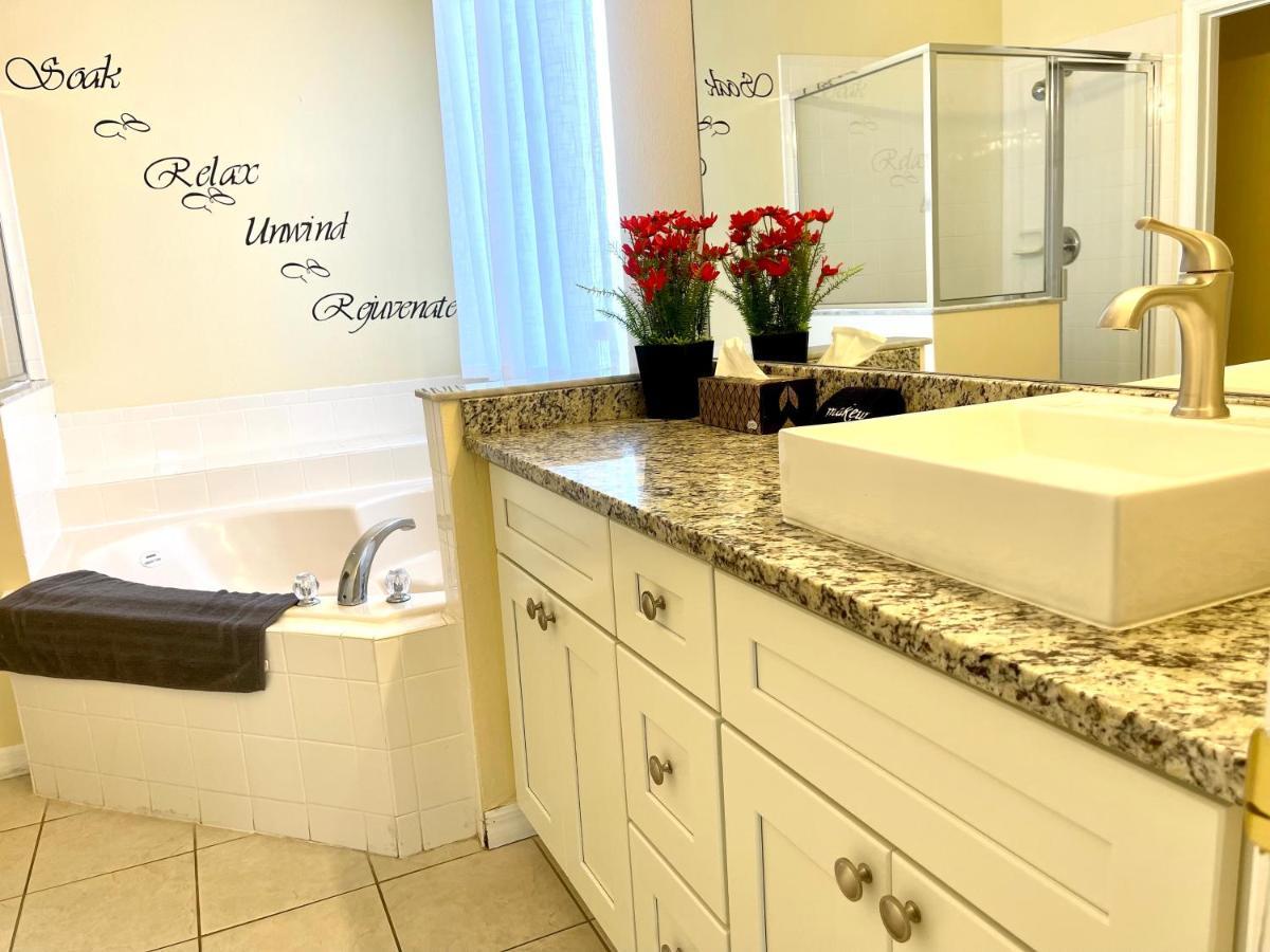 Disney Dream With Hot Tub, Pool, Xbox, Games Room, Lakeview, 10 Min To Disney, Clubhouse キシミー エクステリア 写真